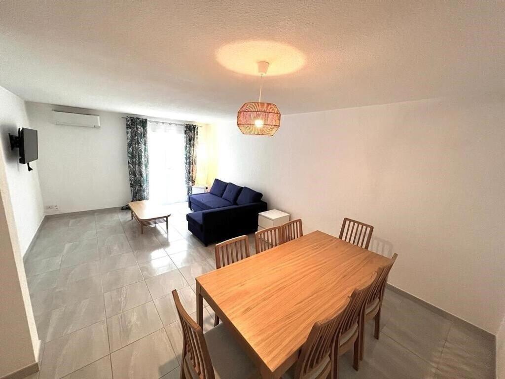 Provencal Style Home In Mediterranean Seaside Town 拉隆德莱丝莫里斯 外观 照片